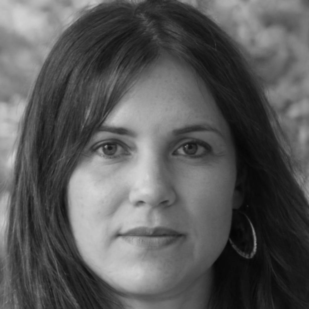 Ritratto professionale di Sara Bianchi, esperta di accessibilità digitale